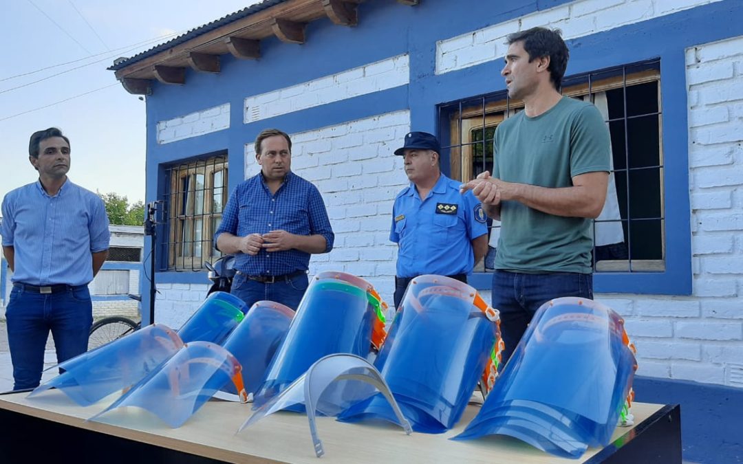 El Municipio y la CIAT hicieron entrega de las primeras máscaras de protección a policías y preventores